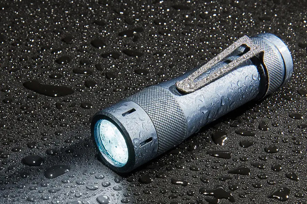 Lumintop FW21 - 2800 lumens - Cold White